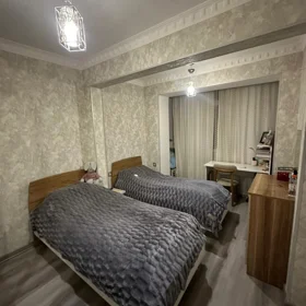 In Baku 70.0 m² apartment is for sale - Image 5