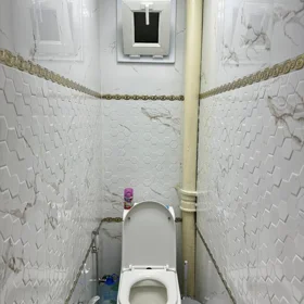 In Baku 70.0 m² apartment is for sale - Image 10