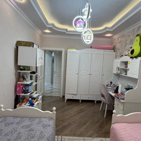 In Baku 125.0 m² apartment is for sale - Image 7