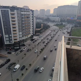 In Baku 210.0 m² apartment is for sale - Image 2