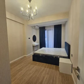 In Baku 70.0 m² apartment is for rent - Image 2
