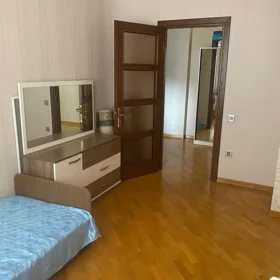 In Baku 75.0 m² apartment is for rent - Image 8