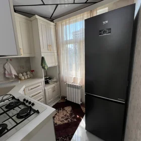 In Baku 65.0 m² apartment is for sale - Image 8