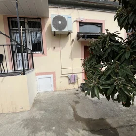 In Baku 150.0 m² house with 4.0 rooms is for sale - Image 8