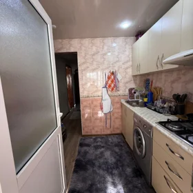 In Baku 90.0 m² apartment is for sale - Image 10
