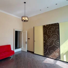 In Baku 200.0 m² apartment is for rent - Image 7
