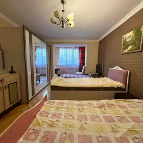 In Baku 70.0 m² apartment is for rent - Image 3