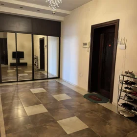 In Baku 80.0 m² apartment is for sale - Image 4