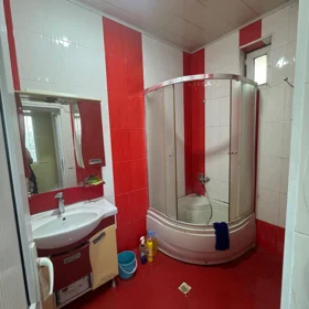 In Binəqədi rayonu 80.0 m² house with 3.0 rooms is for rent - Image 7