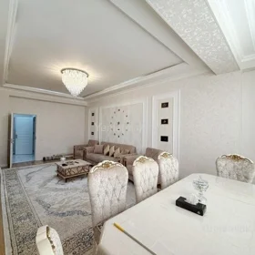 In Baku 100.0 m² apartment is for sale - Image 6