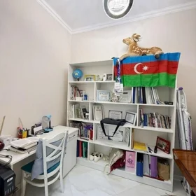 In Baku 100.0 m² apartment is for sale - Image 10