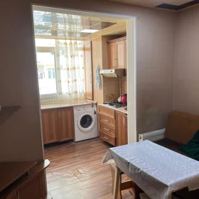 In Baku 60.0 m² apartment is for sale - Image 2