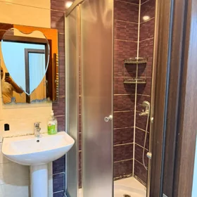 In Khirdalan 62.0 m² apartment is for rent - Image 10