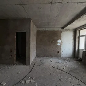In Baku 225.0 m² apartment is for sale - Image 5