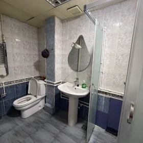 In Baku 70.0 m² apartment is for rent - Image 7