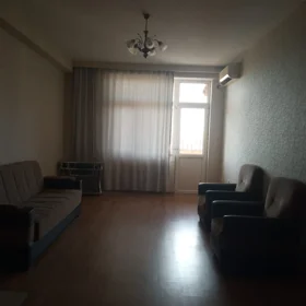 In Baku 63.0 m² apartment is for rent - Image 3