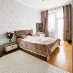 In Baku 75.0 m² apartment is for sale - Image 4