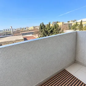 In Baku 75.0 m² apartment is for sale - Image 9