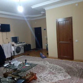 In Binəqədi rayonu 150.0 m² apartment is for sale - Image 8