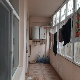 In Binəqədi rayonu 150.0 m² apartment is for sale - Image 10