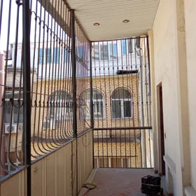 In Səbail rayonu 240.0 m² apartment is for sale - Image 9