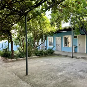 In Baku 90.0 m² house with 4.0 rooms is for sale - Image 3