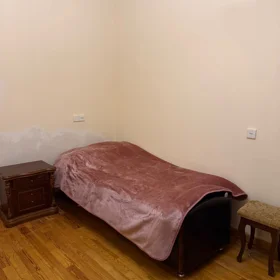 In Baku 110.0 m² apartment is for sale - Image 2
