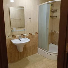 In Baku 110.0 m² apartment is for sale - Image 5
