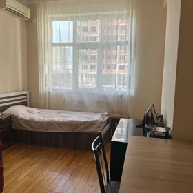 In Baku 110.0 m² apartment is for sale - Image 9