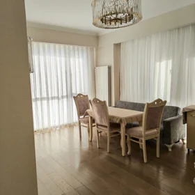 In Baku 130.0 m² apartment is for rent - Image 4