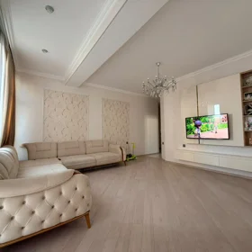 In Baku 105.0 m² apartment is for sale - Image 6