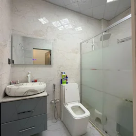In Baku 105.0 m² apartment is for sale - Image 9