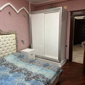In Baku 233.0 m² apartment is for sale - Image 7