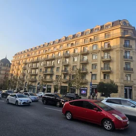 In Xətai rayonu 160.0 m² apartment is for sale - Image 2