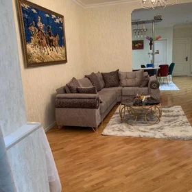 In Baku 82.0 m² apartment is for sale - Image 3