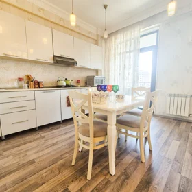 In Baku 90.0 m² apartment is for rent - Image 9