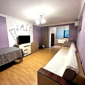 In Baku 70.0 m² apartment is for sale - Image 3