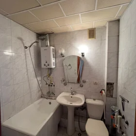 In Baku 45.0 m² apartment is for rent - Image 9