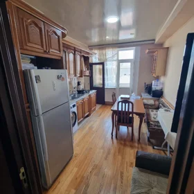 In Baku 71.0 m² apartment is for sale - Image 7