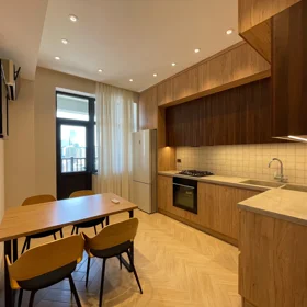 In Baku 111.0 m² apartment is for rent - Image 2