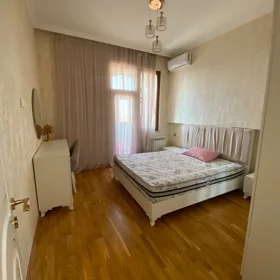 In Baku 120.0 m² apartment is for rent - Image 4