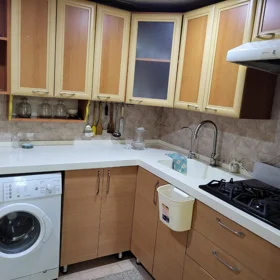 In Baku 80.0 m² apartment is for rent - Image 4