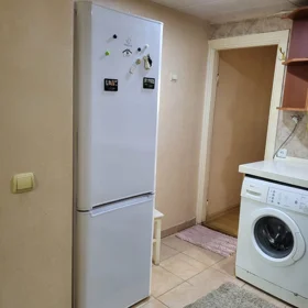 In Baku 80.0 m² apartment is for rent - Image 6