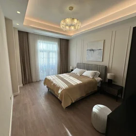 In Baku 111.0 m² apartment is for rent - Image 2