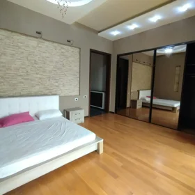 In Səbail rayonu 160.0 m² apartment is for rent - Image 2