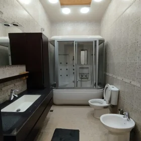 In Səbail rayonu 160.0 m² apartment is for rent - Image 6