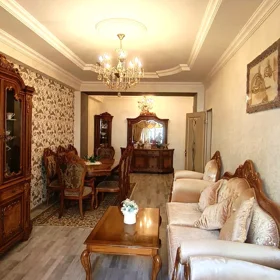 In Baku 136.0 m² apartment is for sale - Image 6