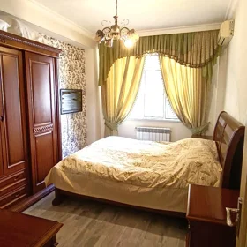 In Baku 136.0 m² apartment is for sale - Image 9