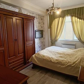 In Baku 136.0 m² apartment is for sale - Image 10