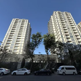 In Baku 133.0 m² apartment is for sale - Image 4
